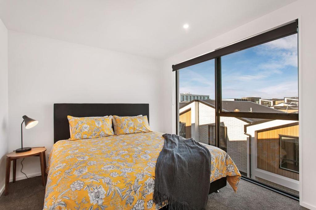Stylish Brand New Sunny 3Bdrm 3Bth Garage Sleeps 6 Lägenhet Christchurch Exteriör bild